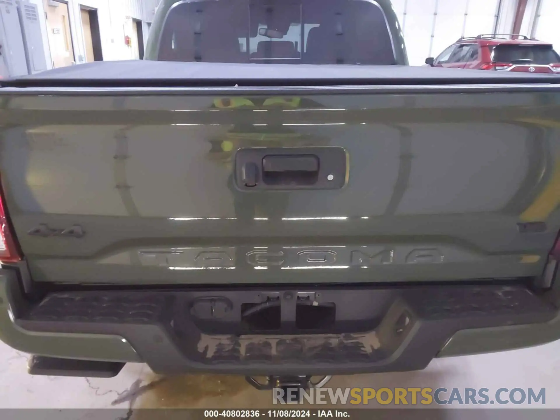 17 Photograph of a damaged car 5TFCZ5AN0MX263497 TOYOTA TACOMA 2021