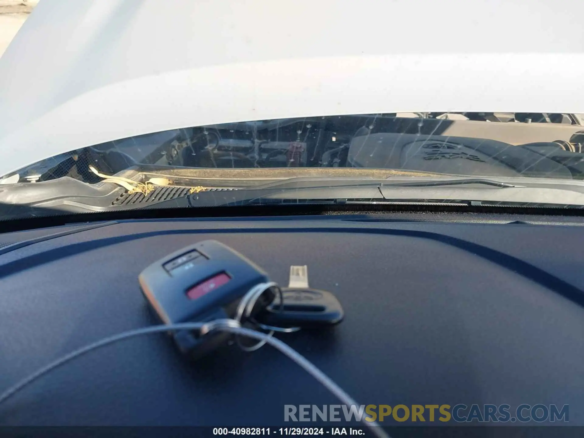 11 Photograph of a damaged car 5TFCZ5AN1MX257675 TOYOTA TACOMA 2021