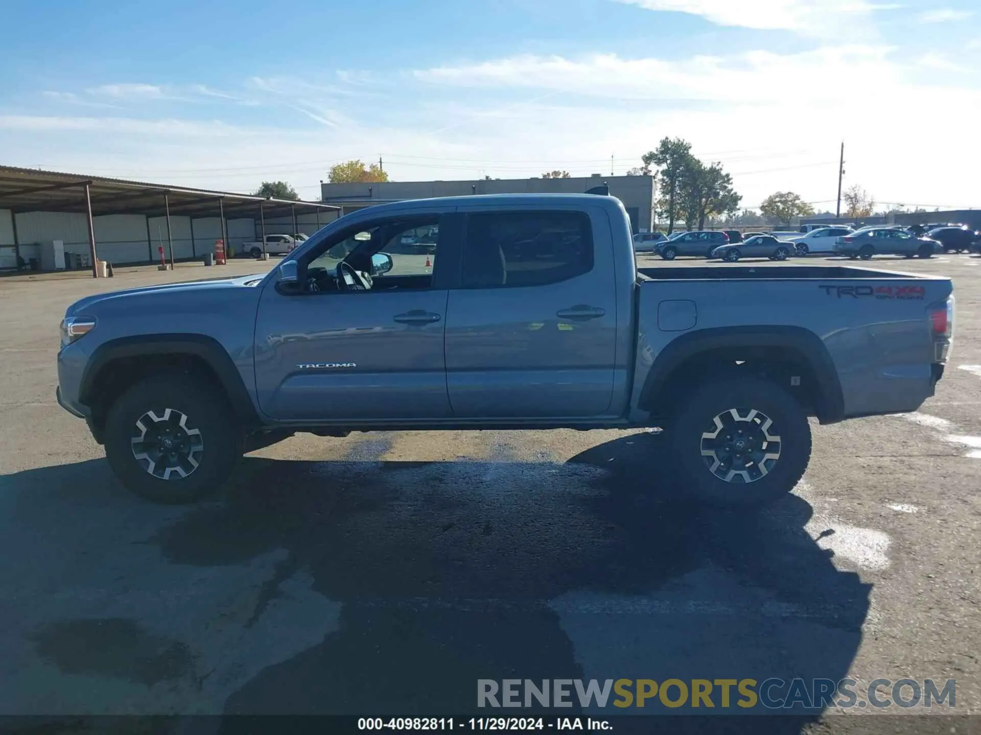 15 Photograph of a damaged car 5TFCZ5AN1MX257675 TOYOTA TACOMA 2021