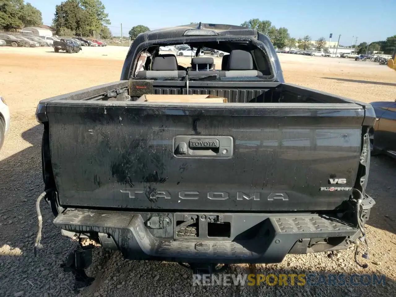6 Photograph of a damaged car 5TFCZ5AN1MX258650 TOYOTA TACOMA 2021