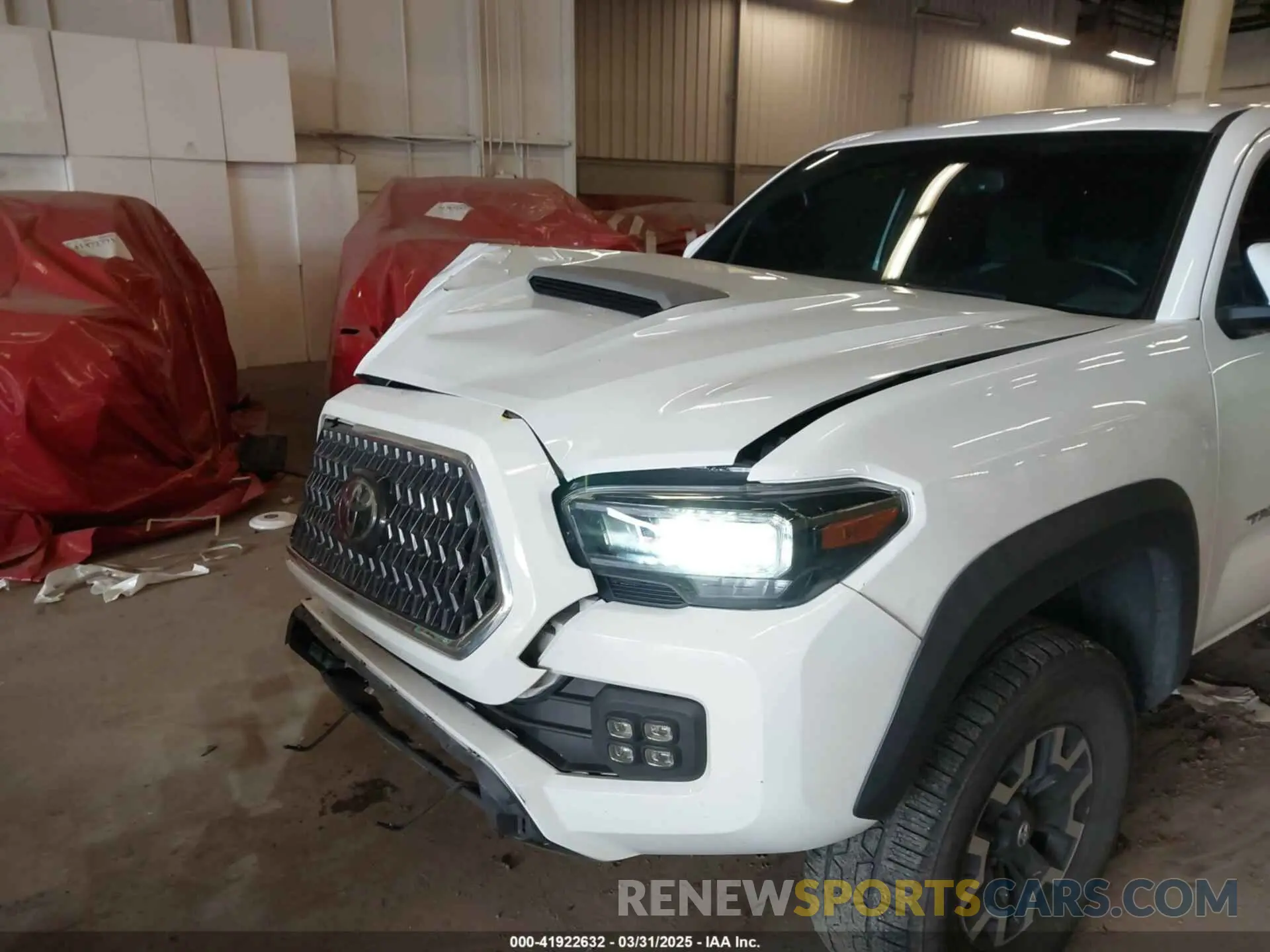 6 Photograph of a damaged car 5TFCZ5AN1MX268370 TOYOTA TACOMA 2021