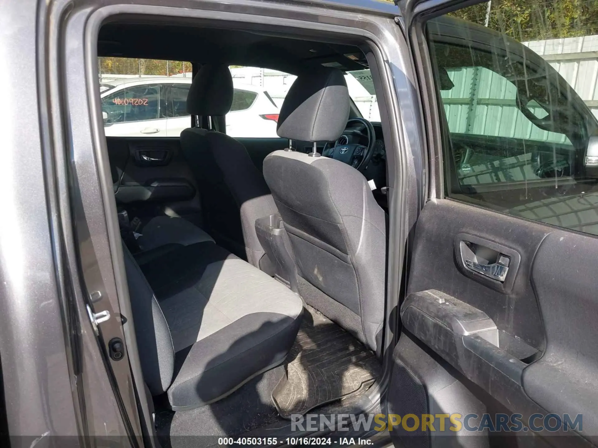 8 Photograph of a damaged car 5TFCZ5AN1MX269390 TOYOTA TACOMA 2021
