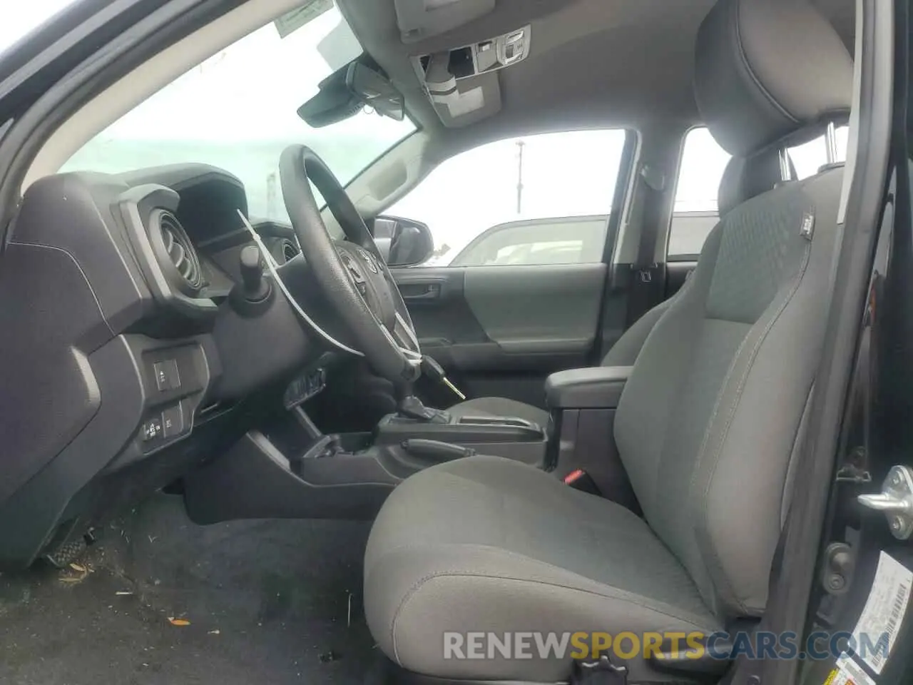 7 Photograph of a damaged car 5TFCZ5AN1MX271186 TOYOTA TACOMA 2021