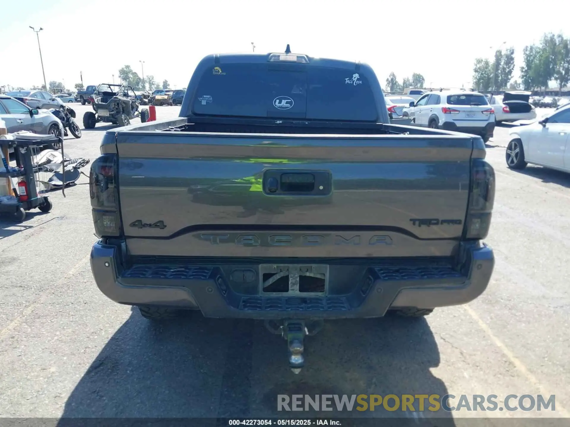 16 Photograph of a damaged car 5TFCZ5AN1MX274315 TOYOTA TACOMA 2021