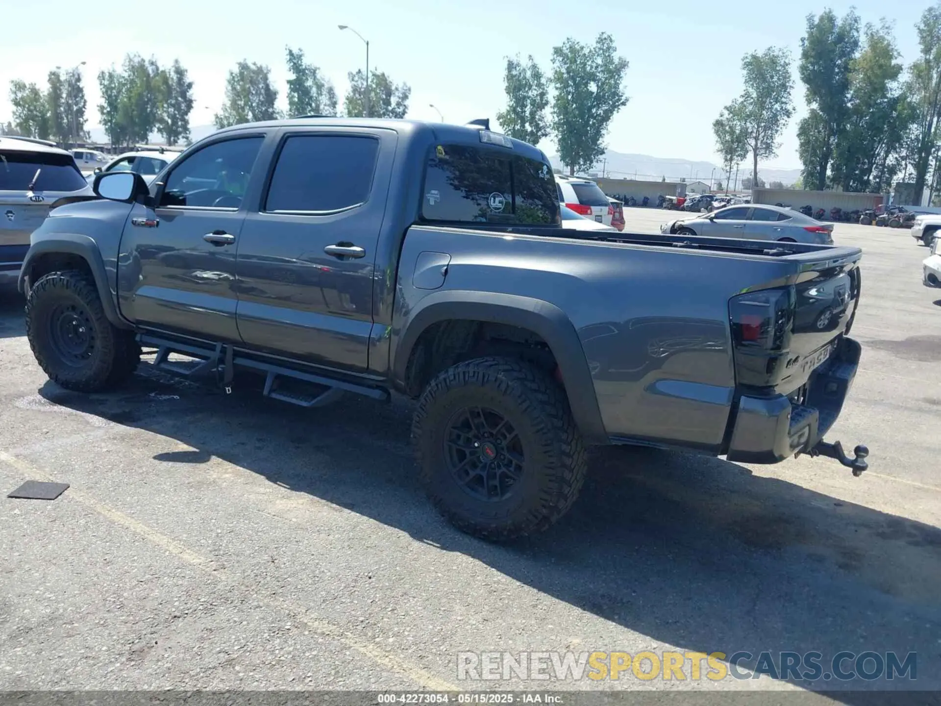 3 Photograph of a damaged car 5TFCZ5AN1MX274315 TOYOTA TACOMA 2021