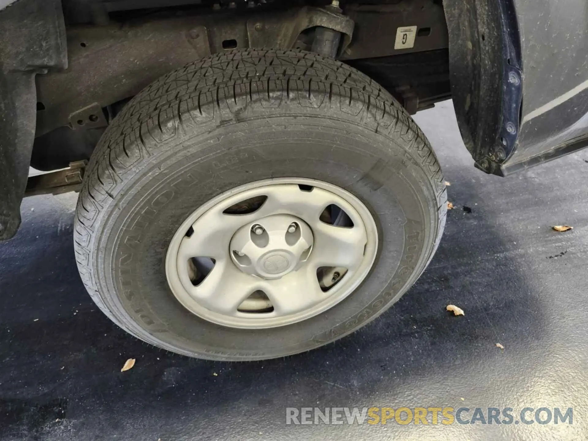 16 Photograph of a damaged car 5TFCZ5AN1MX280518 TOYOTA TACOMA 2021