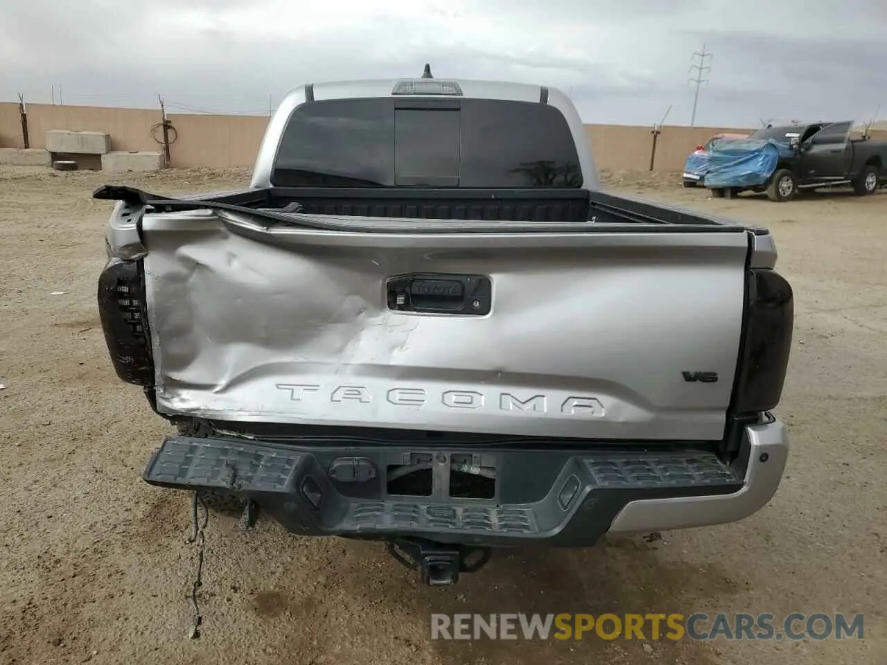 6 Photograph of a damaged car 5TFCZ5AN2MX244384 TOYOTA TACOMA 2021