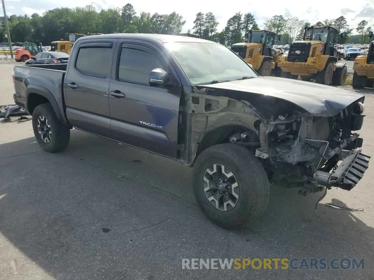 4 Photograph of a damaged car 5TFCZ5AN2MX255160 TOYOTA TACOMA 2021
