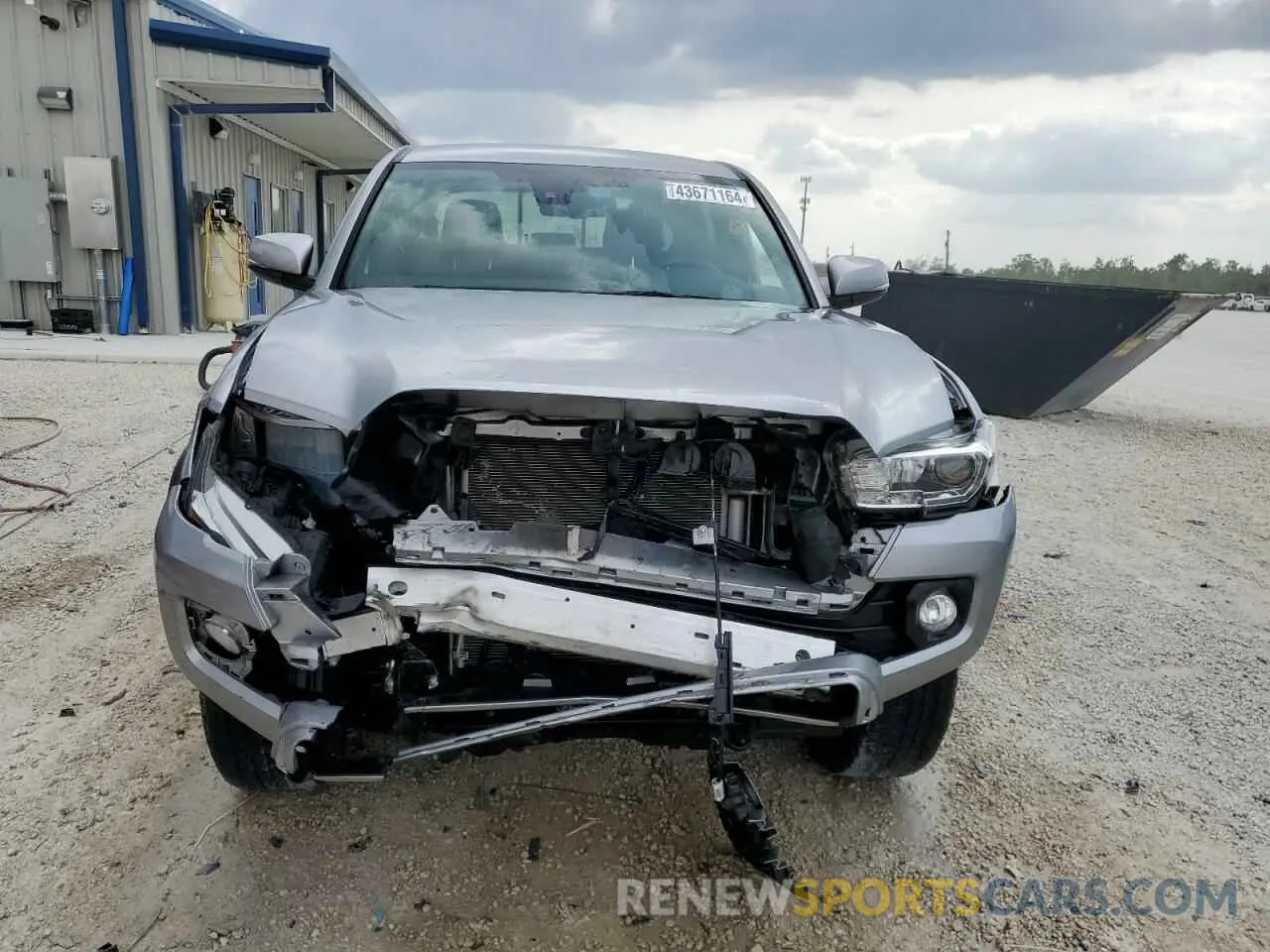 5 Photograph of a damaged car 5TFCZ5AN3MX255040 TOYOTA TACOMA 2021