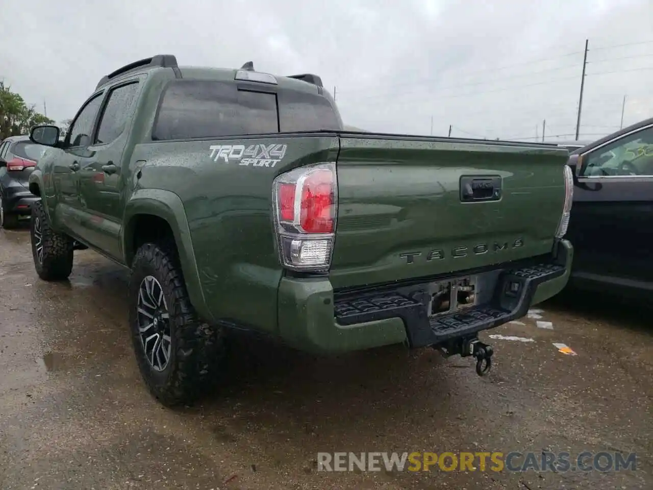 3 Photograph of a damaged car 5TFCZ5AN3MX256043 TOYOTA TACOMA 2021