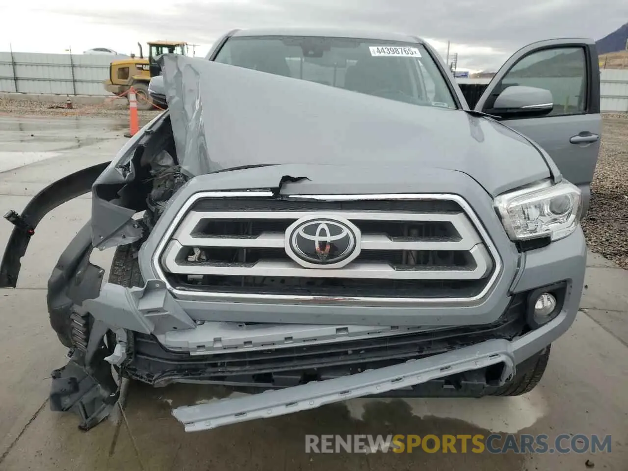 12 Photograph of a damaged car 5TFCZ5AN3MX272842 TOYOTA TACOMA 2021