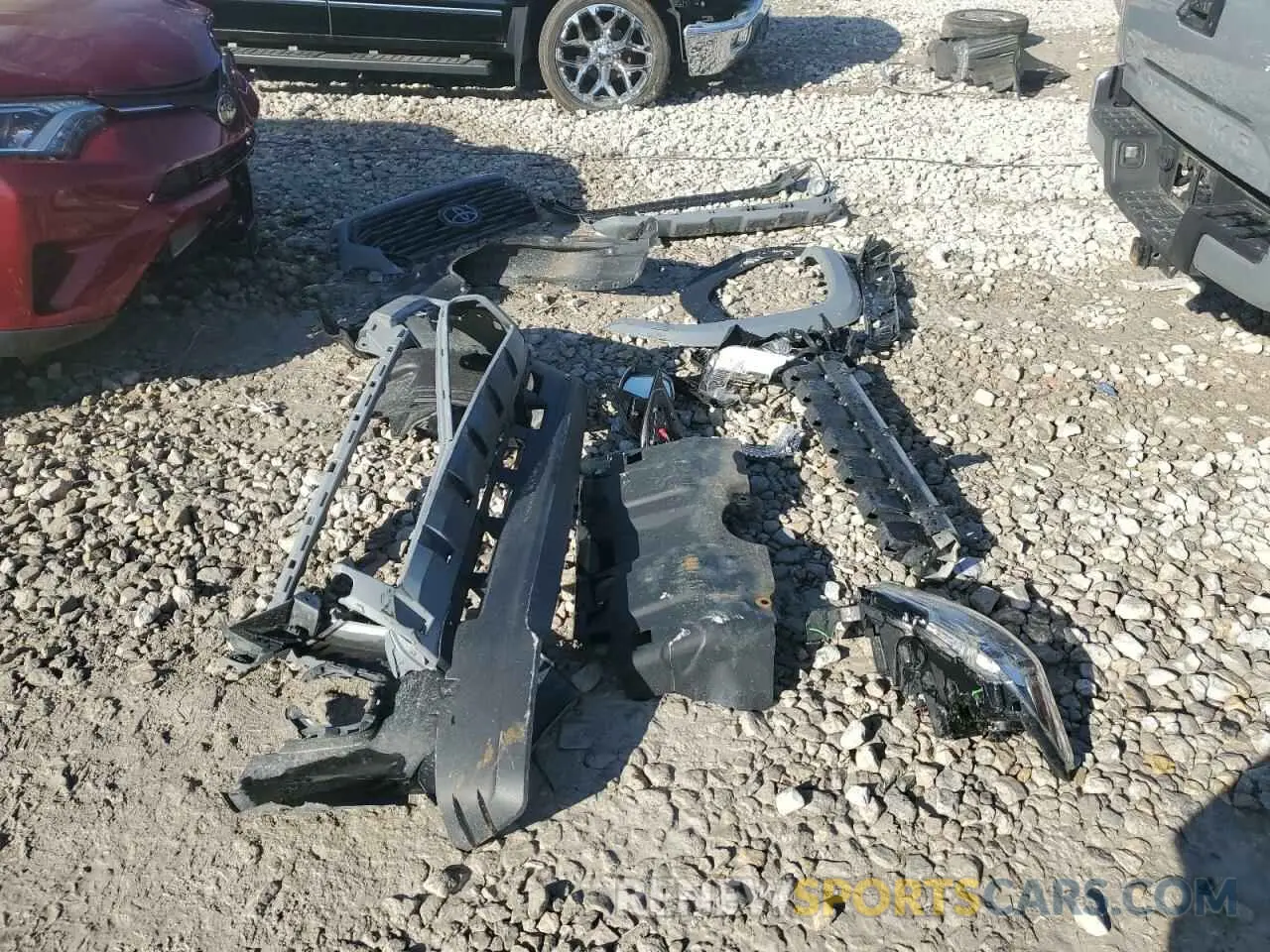 12 Photograph of a damaged car 5TFCZ5AN3MX278284 TOYOTA TACOMA 2021