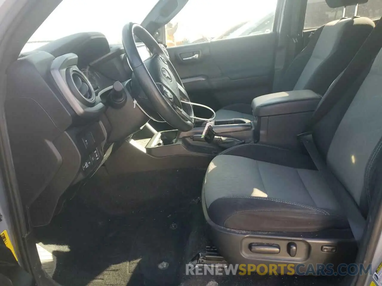 7 Photograph of a damaged car 5TFCZ5AN3MX278284 TOYOTA TACOMA 2021