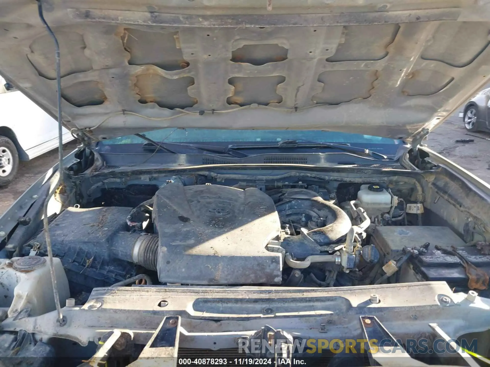 8 Photograph of a damaged car 5TFCZ5AN4MX262840 TOYOTA TACOMA 2021