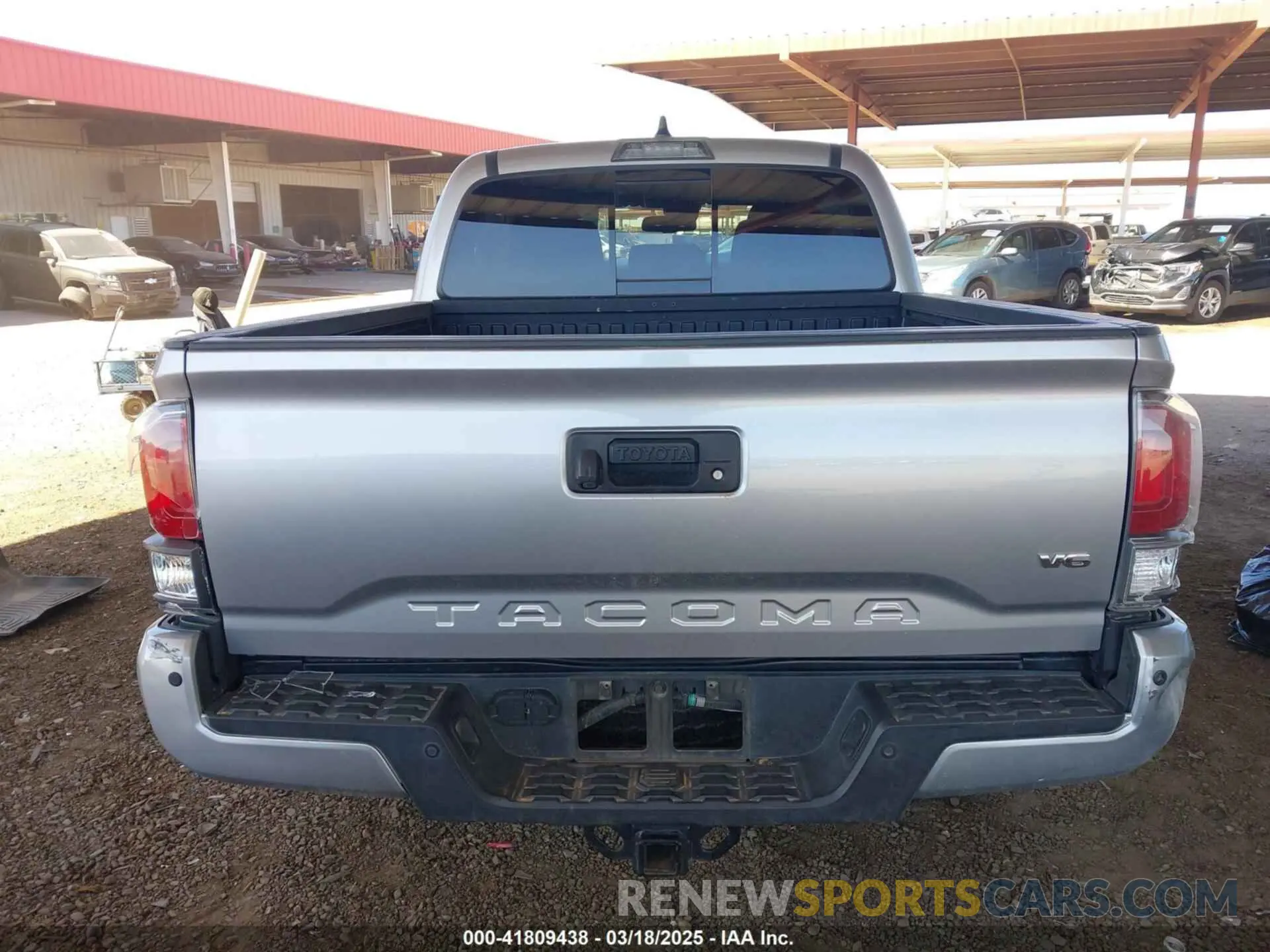 16 Photograph of a damaged car 5TFCZ5AN4MX269187 TOYOTA TACOMA 2021