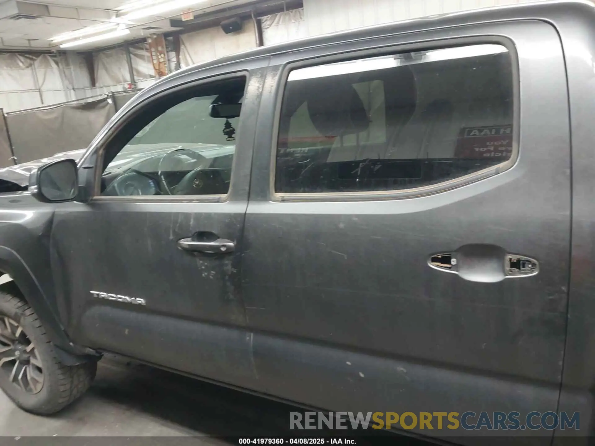 14 Photograph of a damaged car 5TFCZ5AN5MX250437 TOYOTA TACOMA 2021