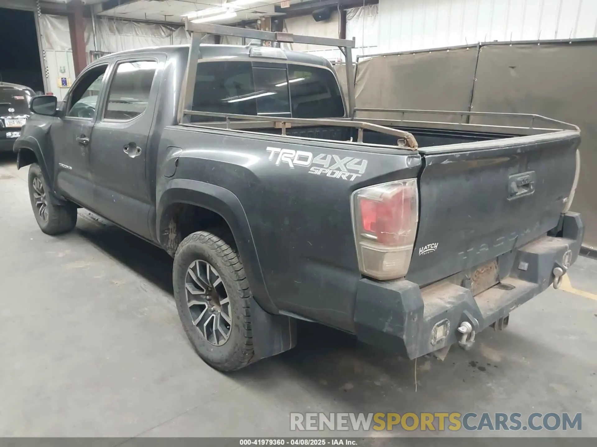 3 Photograph of a damaged car 5TFCZ5AN5MX250437 TOYOTA TACOMA 2021