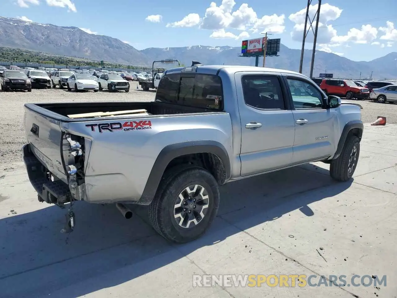 3 Photograph of a damaged car 5TFCZ5AN5MX260143 TOYOTA TACOMA 2021