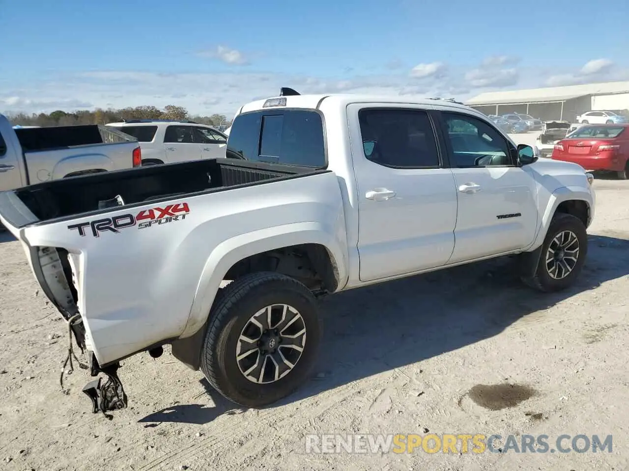 3 Photograph of a damaged car 5TFCZ5AN5MX261552 TOYOTA TACOMA 2021
