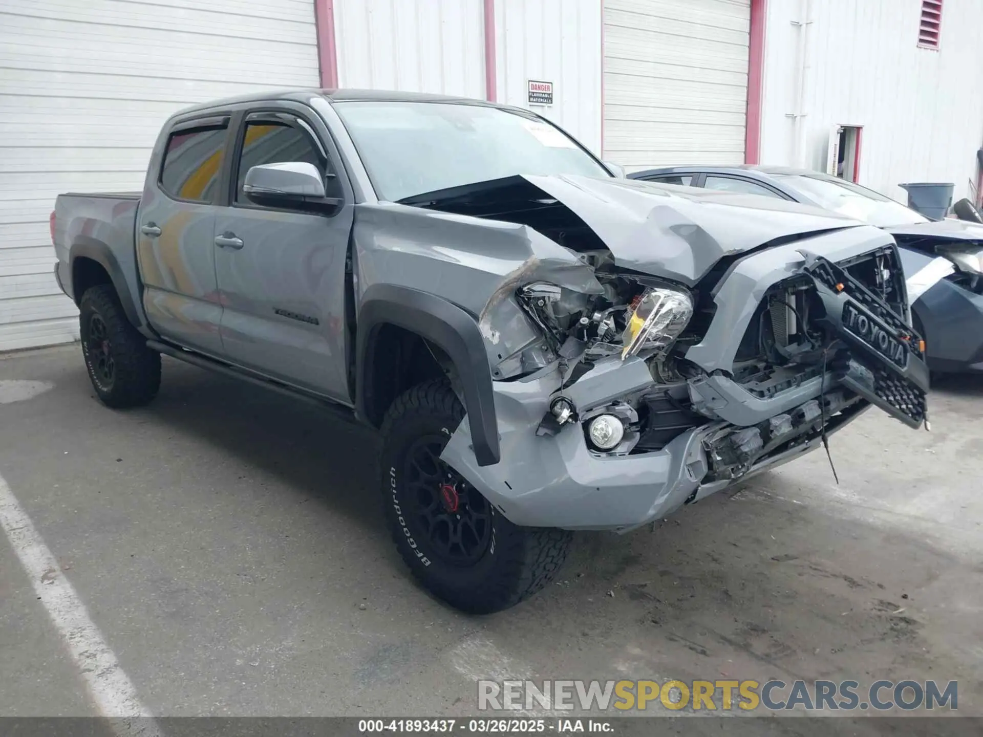 1 Photograph of a damaged car 5TFCZ5AN5MX281428 TOYOTA TACOMA 2021