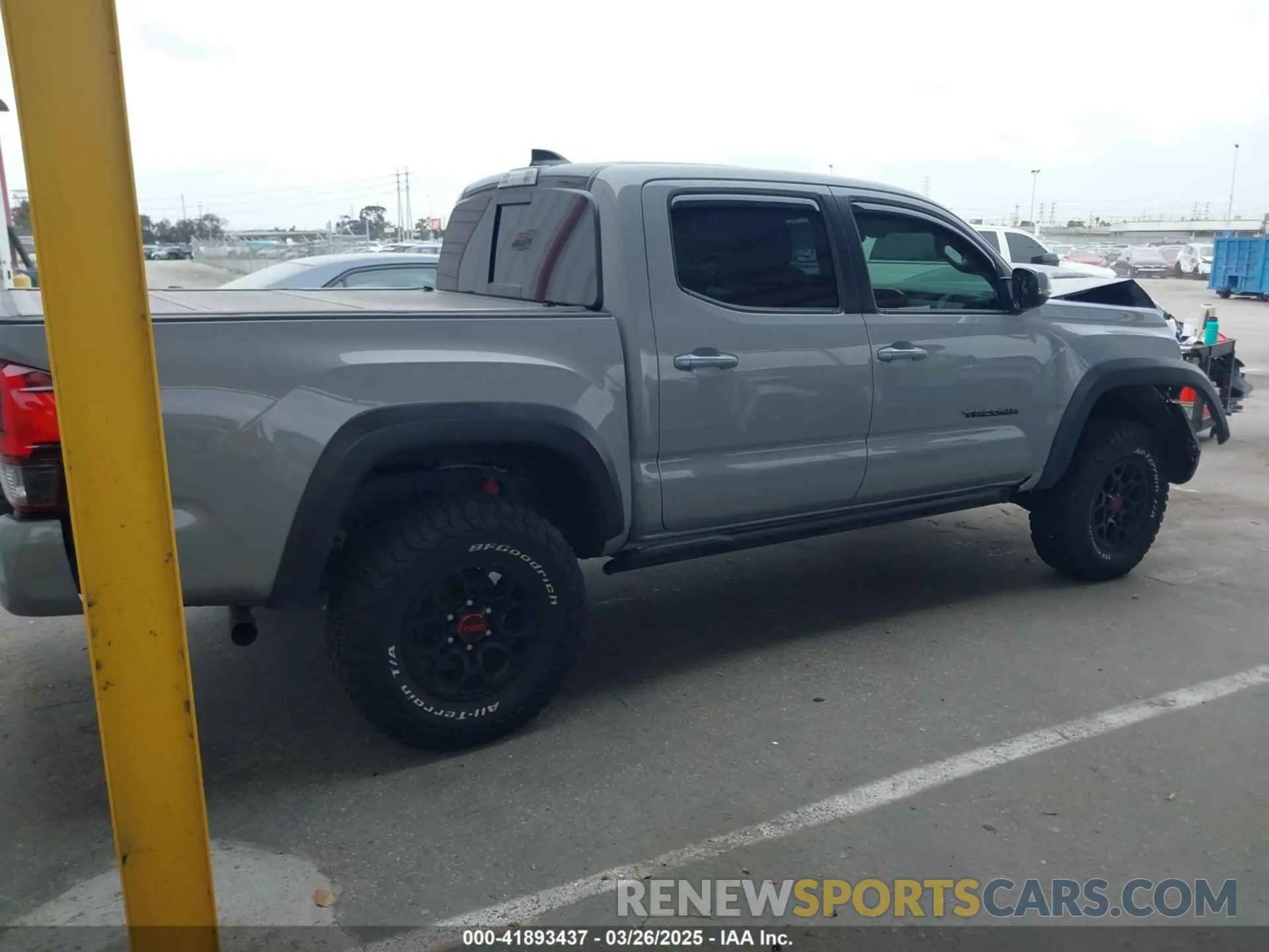 13 Photograph of a damaged car 5TFCZ5AN5MX281428 TOYOTA TACOMA 2021