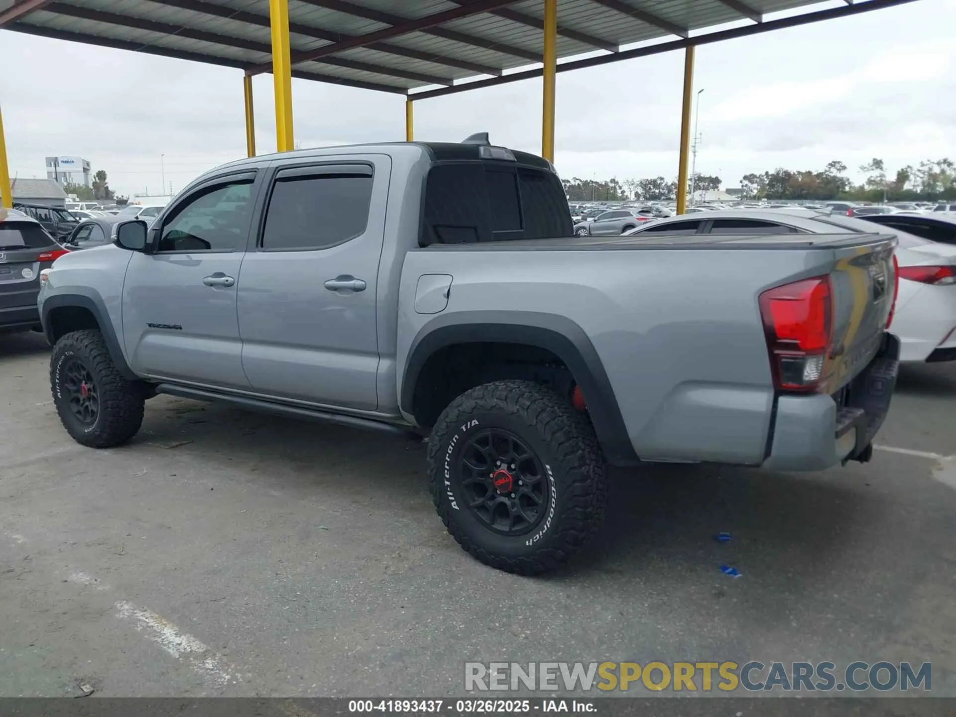 14 Photograph of a damaged car 5TFCZ5AN5MX281428 TOYOTA TACOMA 2021