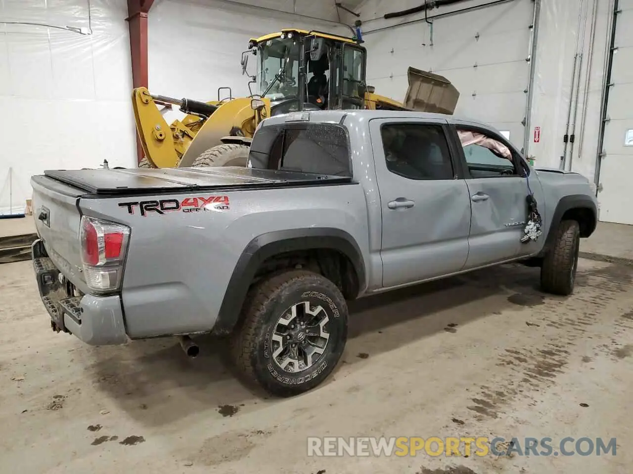 3 Photograph of a damaged car 5TFCZ5AN6MX250236 TOYOTA TACOMA 2021