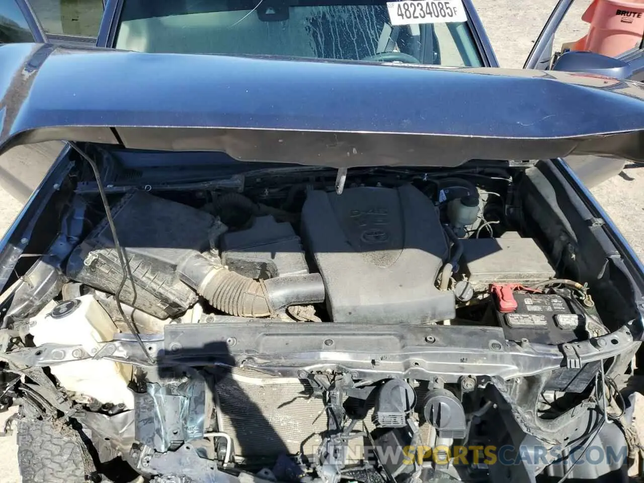 13 Photograph of a damaged car 5TFCZ5AN6MX252195 TOYOTA TACOMA 2021