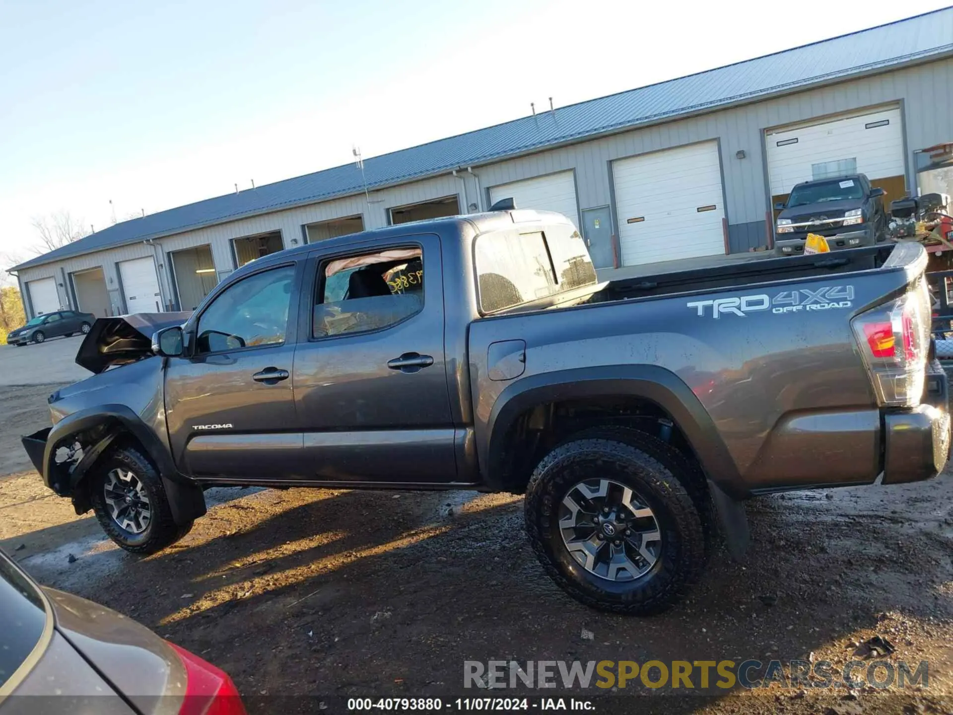 14 Photograph of a damaged car 5TFCZ5AN6MX256280 TOYOTA TACOMA 2021