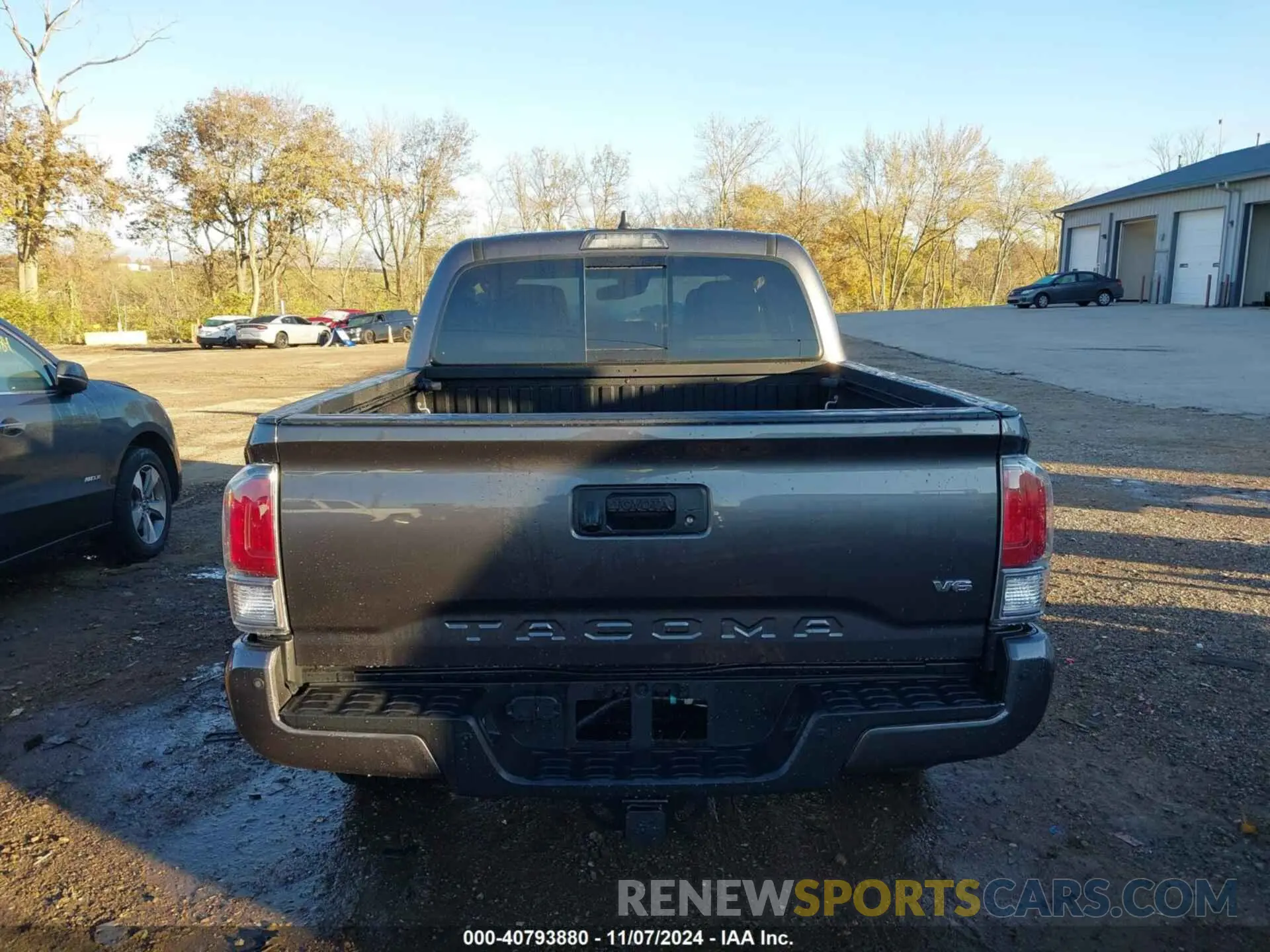 16 Photograph of a damaged car 5TFCZ5AN6MX256280 TOYOTA TACOMA 2021