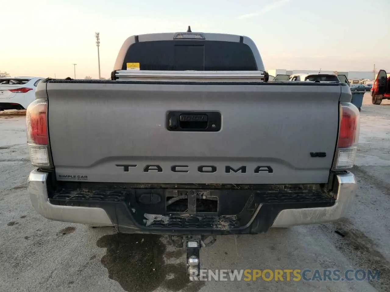 6 Photograph of a damaged car 5TFCZ5AN7MX263075 TOYOTA TACOMA 2021
