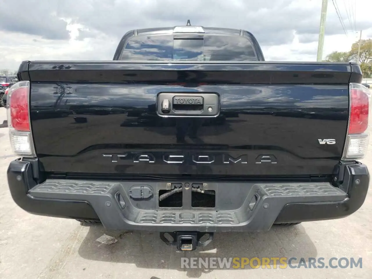 6 Photograph of a damaged car 5TFCZ5AN7MX263920 TOYOTA TACOMA 2021