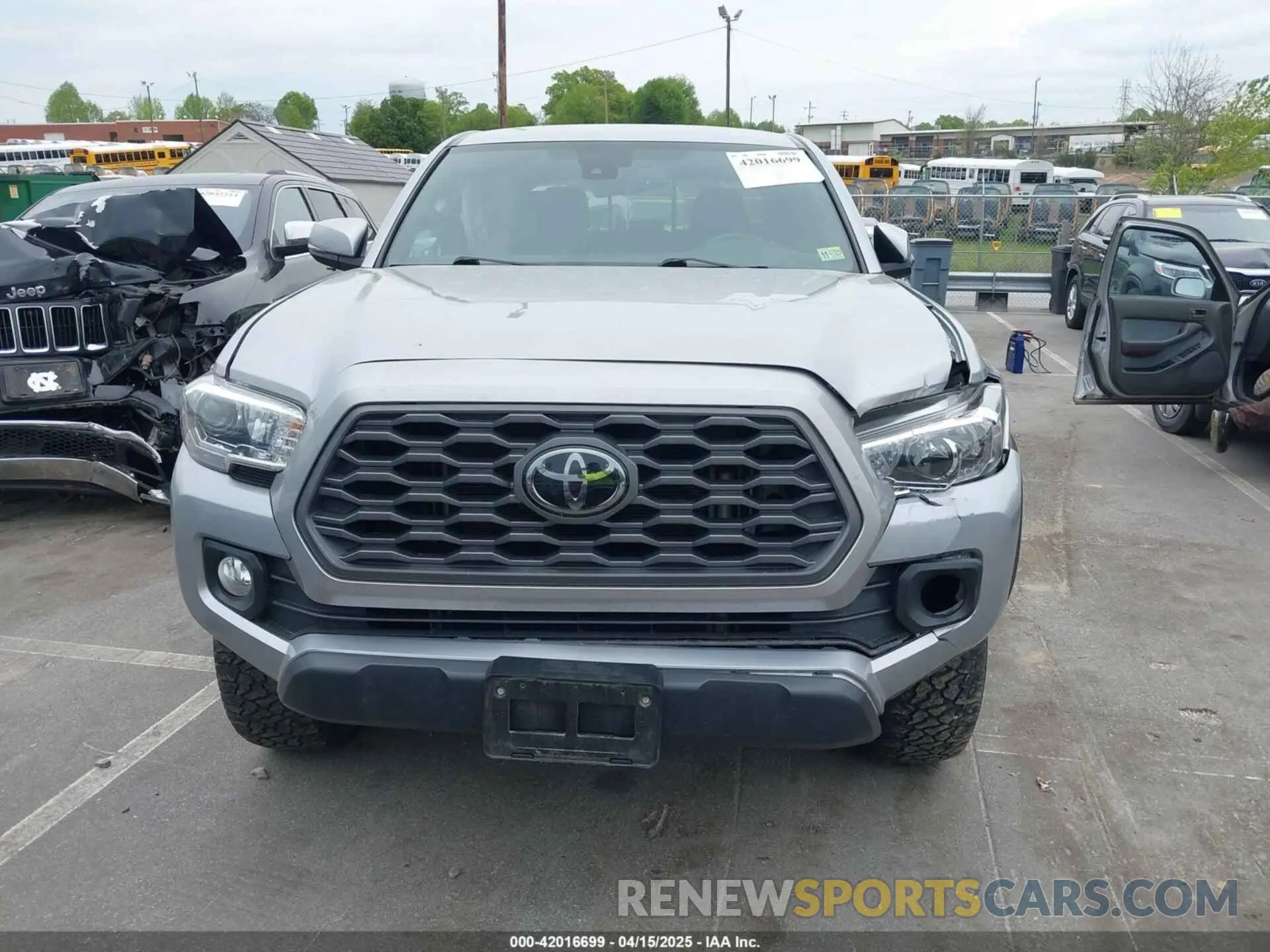 13 Photograph of a damaged car 5TFCZ5AN7MX268521 TOYOTA TACOMA 2021