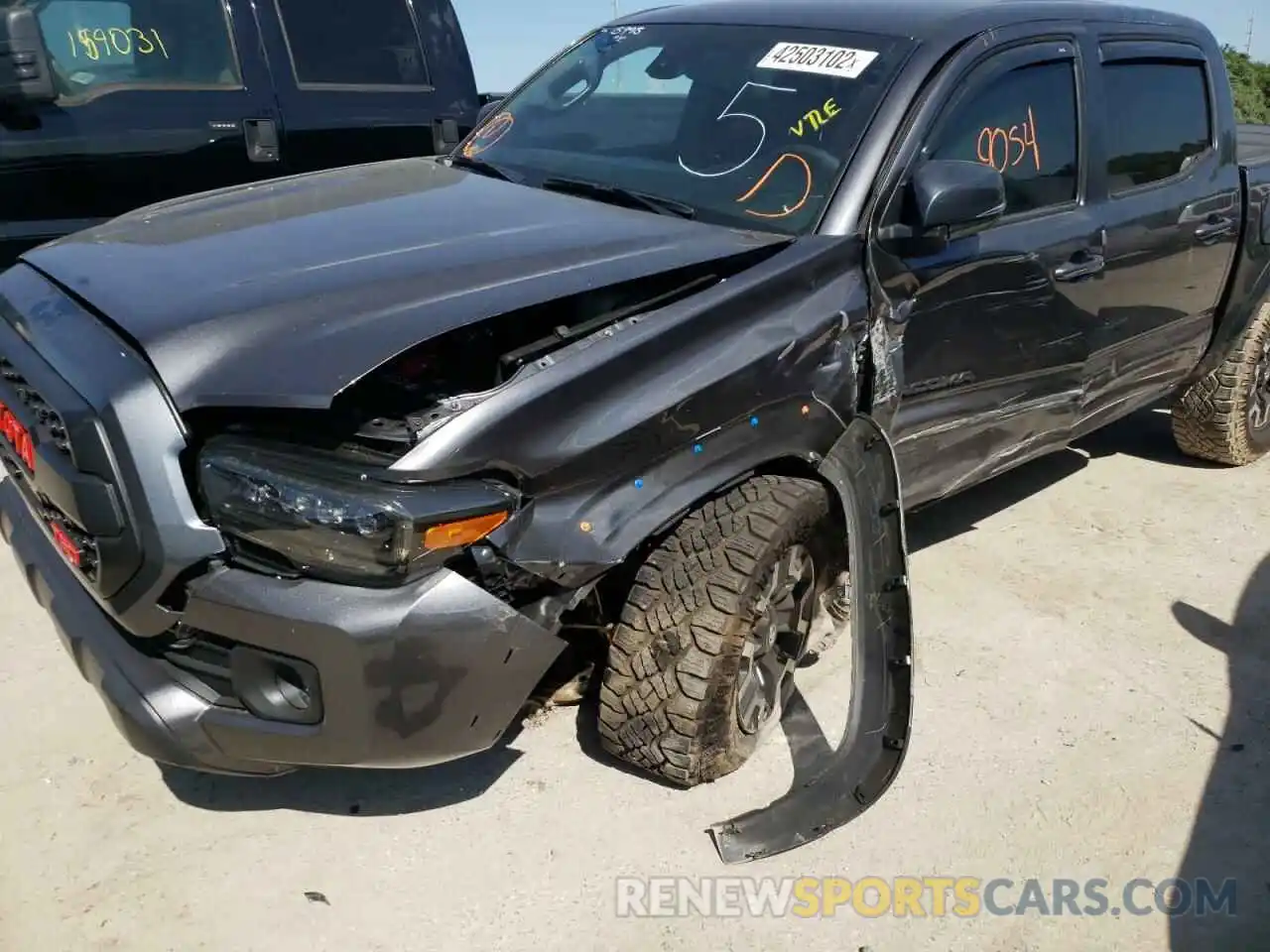 9 Photograph of a damaged car 5TFCZ5AN7MX272665 TOYOTA TACOMA 2021