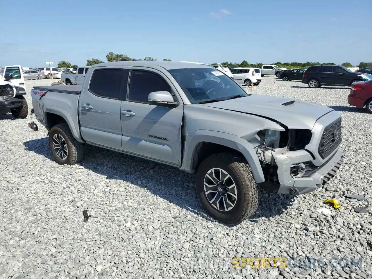 4 Photograph of a damaged car 5TFCZ5AN7MX276991 TOYOTA TACOMA 2021