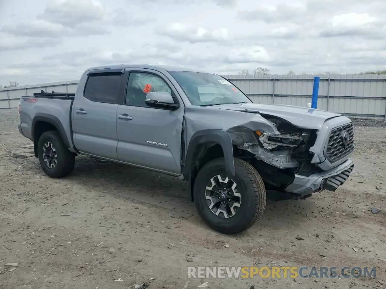 4 Photograph of a damaged car 5TFCZ5AN8MX255132 TOYOTA TACOMA 2021