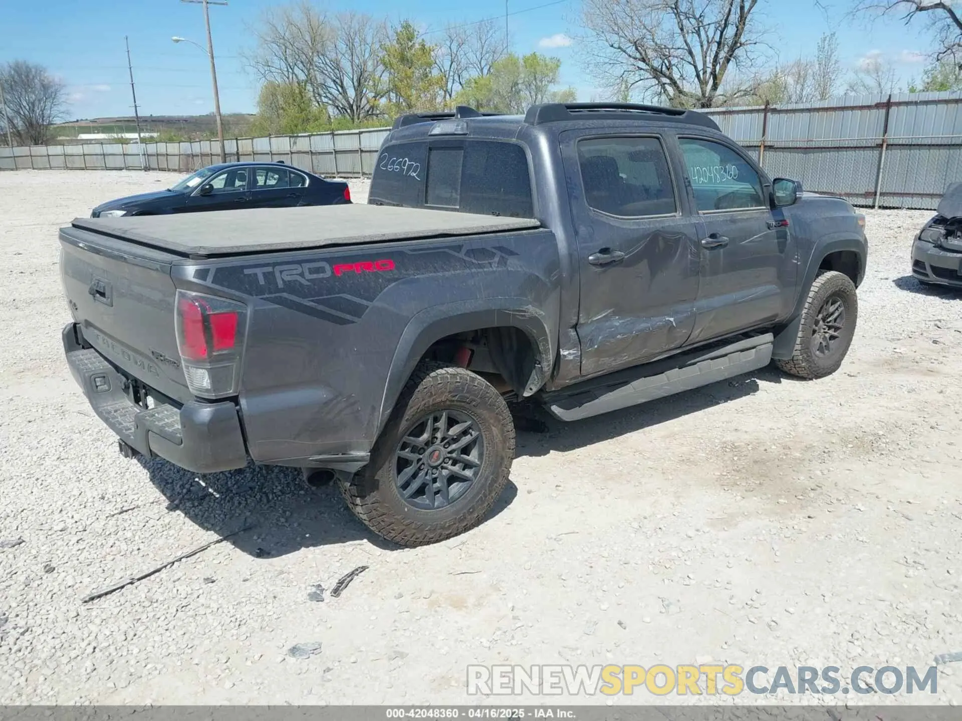 4 Photograph of a damaged car 5TFCZ5AN8MX266972 TOYOTA TACOMA 2021