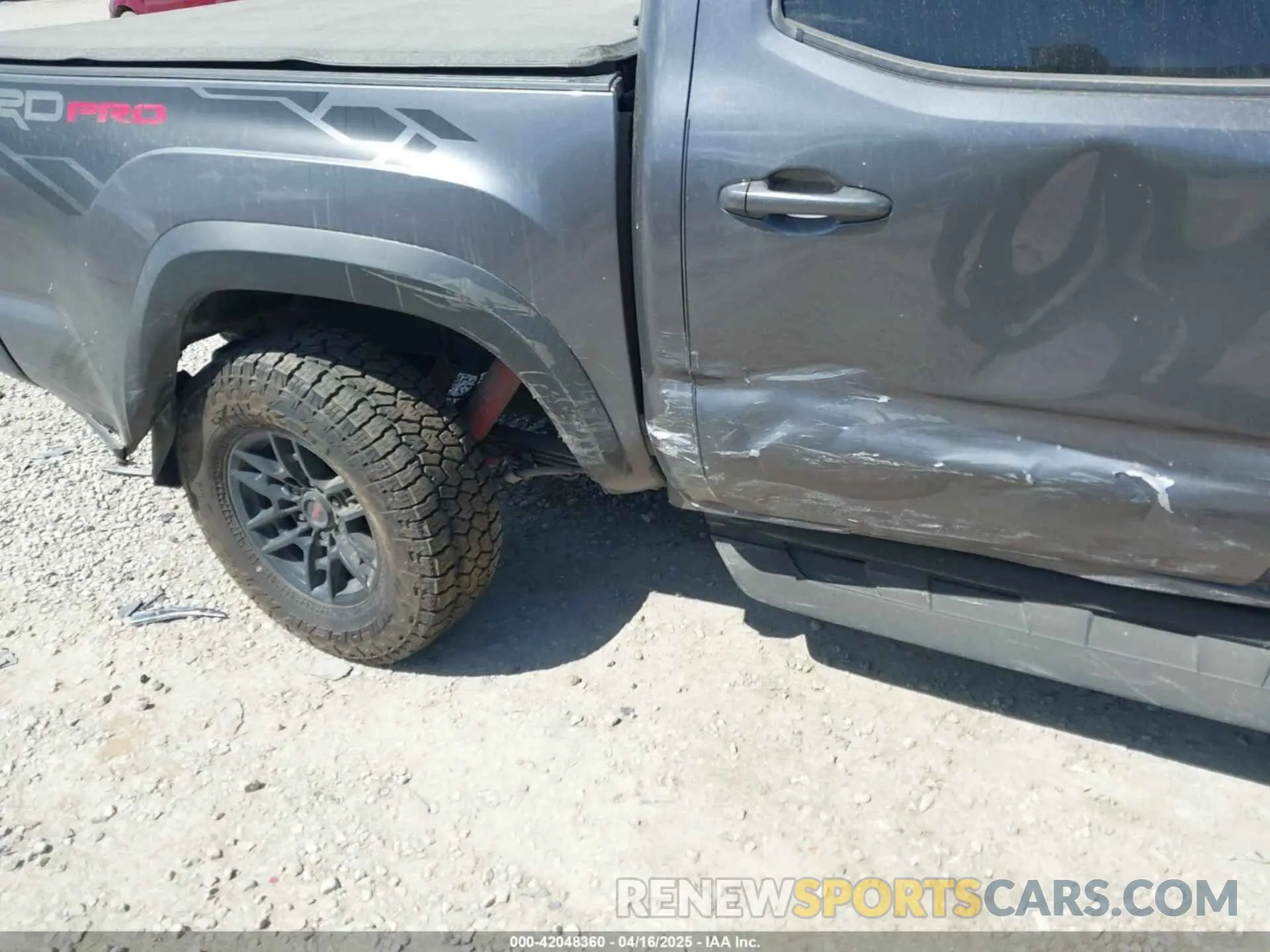 6 Photograph of a damaged car 5TFCZ5AN8MX266972 TOYOTA TACOMA 2021