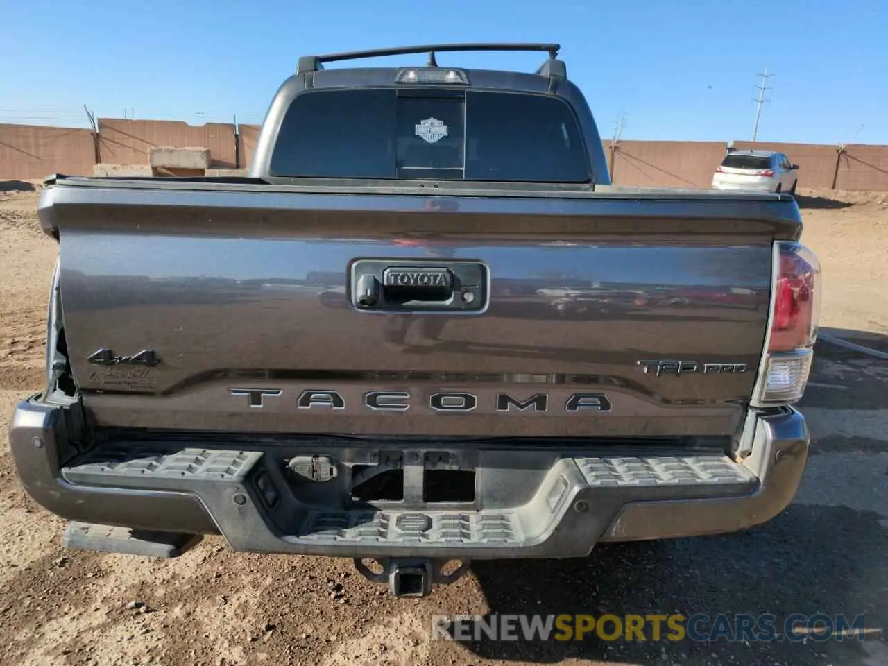 6 Photograph of a damaged car 5TFCZ5AN8MX268415 TOYOTA TACOMA 2021