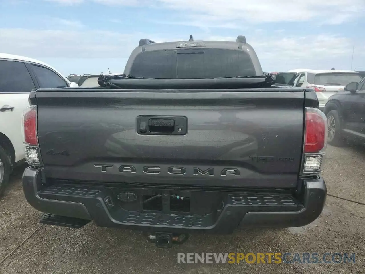 6 Photograph of a damaged car 5TFCZ5AN9MX269296 TOYOTA TACOMA 2021