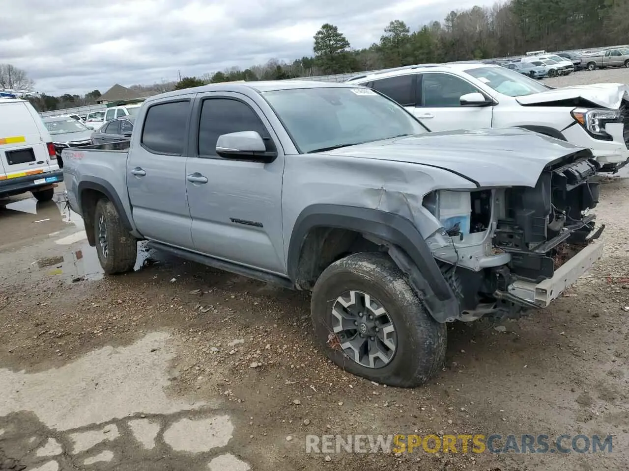 4 Photograph of a damaged car 5TFCZ5AN9MX278029 TOYOTA TACOMA 2021