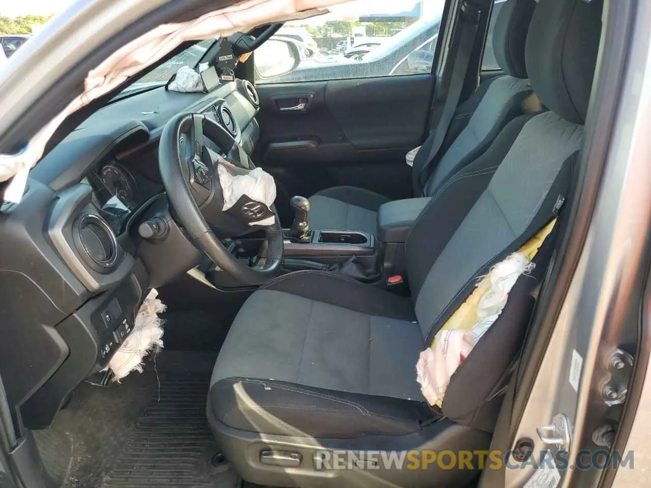 7 Photograph of a damaged car 5TFCZ5AN9MX278385 TOYOTA TACOMA 2021