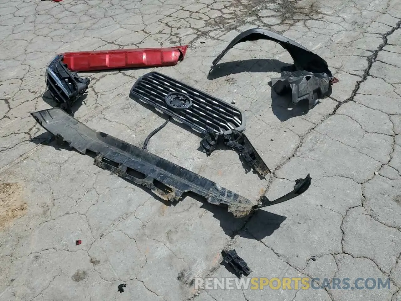 12 Photograph of a damaged car 5TFCZ5AN9MX282890 TOYOTA TACOMA 2021