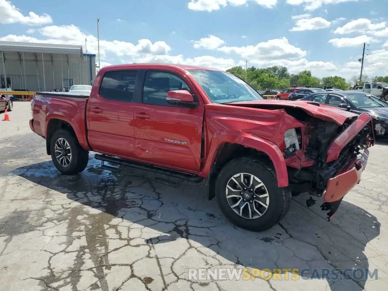 4 Photograph of a damaged car 5TFCZ5AN9MX282890 TOYOTA TACOMA 2021