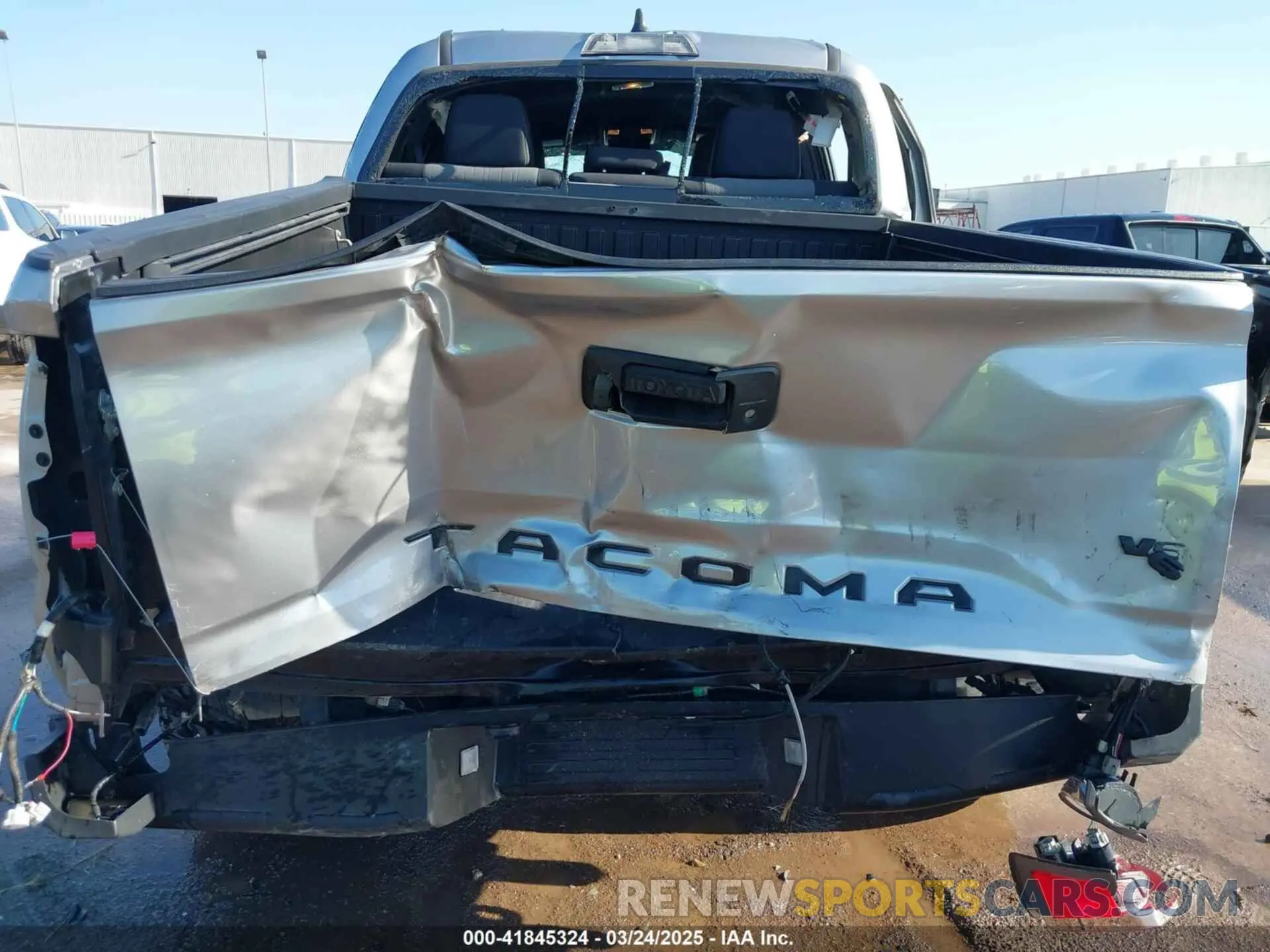 14 Photograph of a damaged car 5TFCZ5ANXMX251261 TOYOTA TACOMA 2021