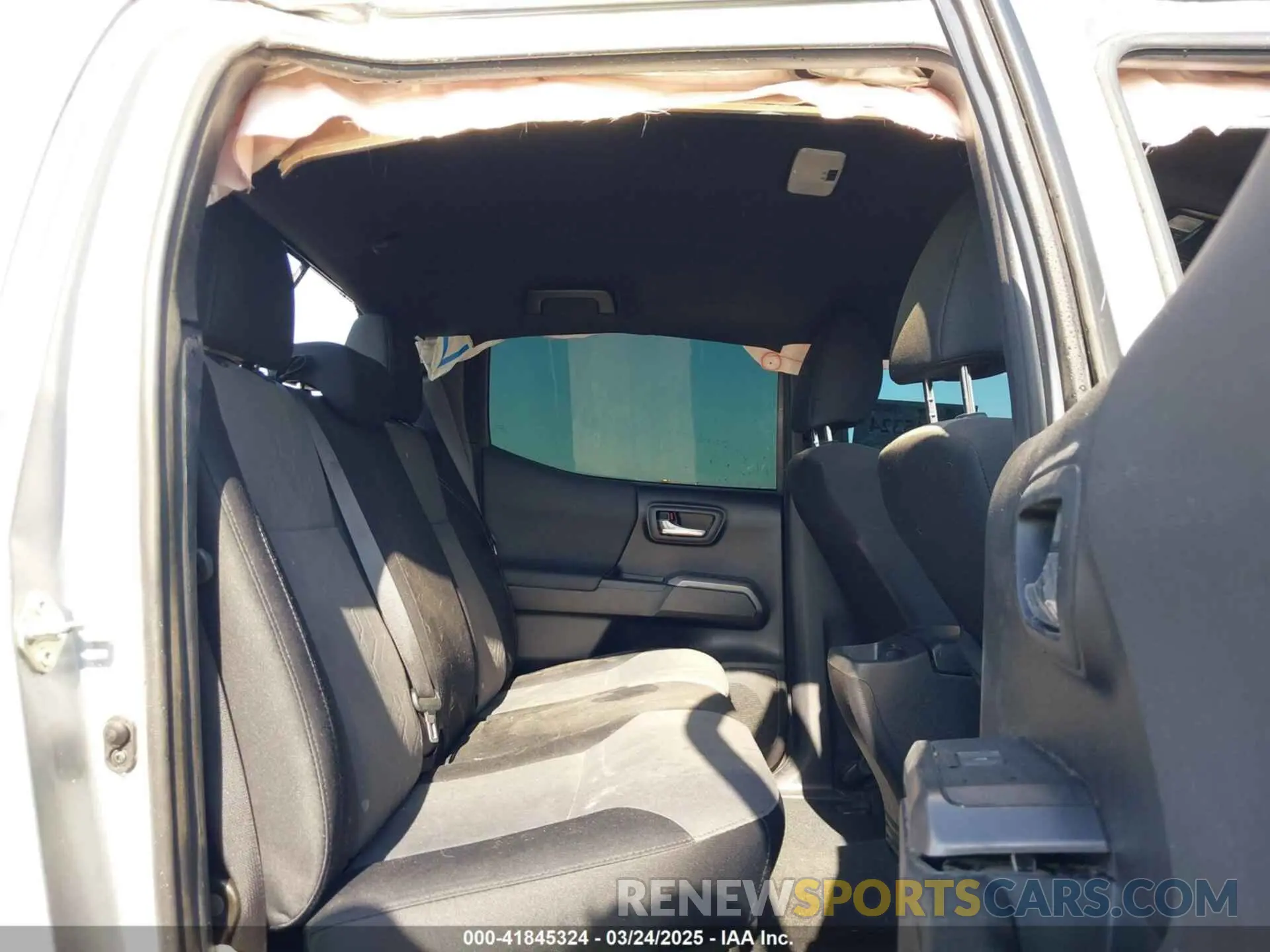 8 Photograph of a damaged car 5TFCZ5ANXMX251261 TOYOTA TACOMA 2021