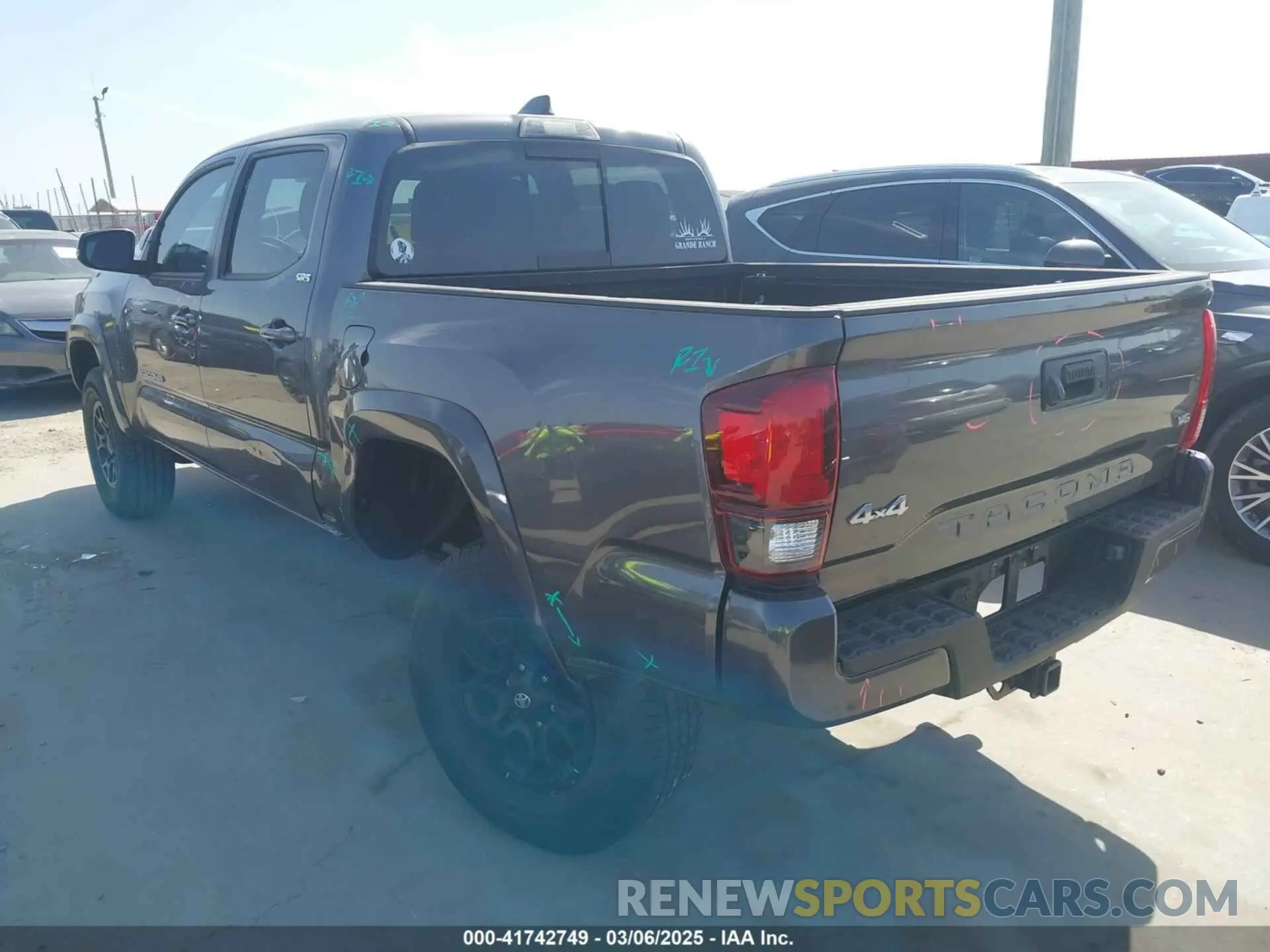 3 Photograph of a damaged car 5TFCZ5ANXMX270361 TOYOTA TACOMA 2021