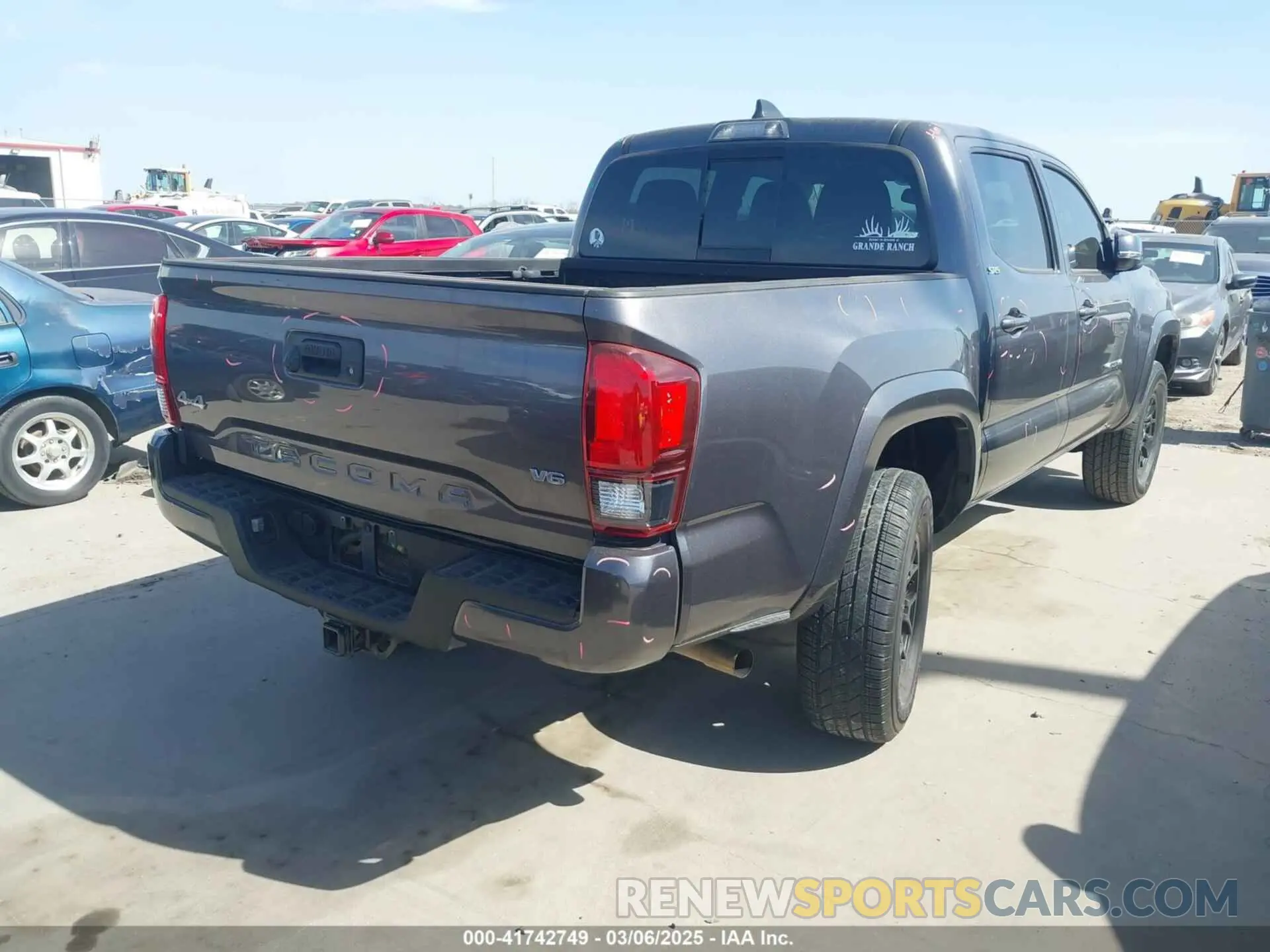 4 Photograph of a damaged car 5TFCZ5ANXMX270361 TOYOTA TACOMA 2021