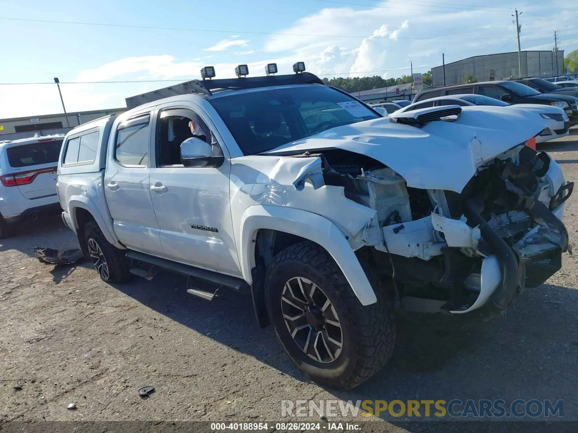 1 Photograph of a damaged car 5TFCZ5ANXMX275771 TOYOTA TACOMA 2021