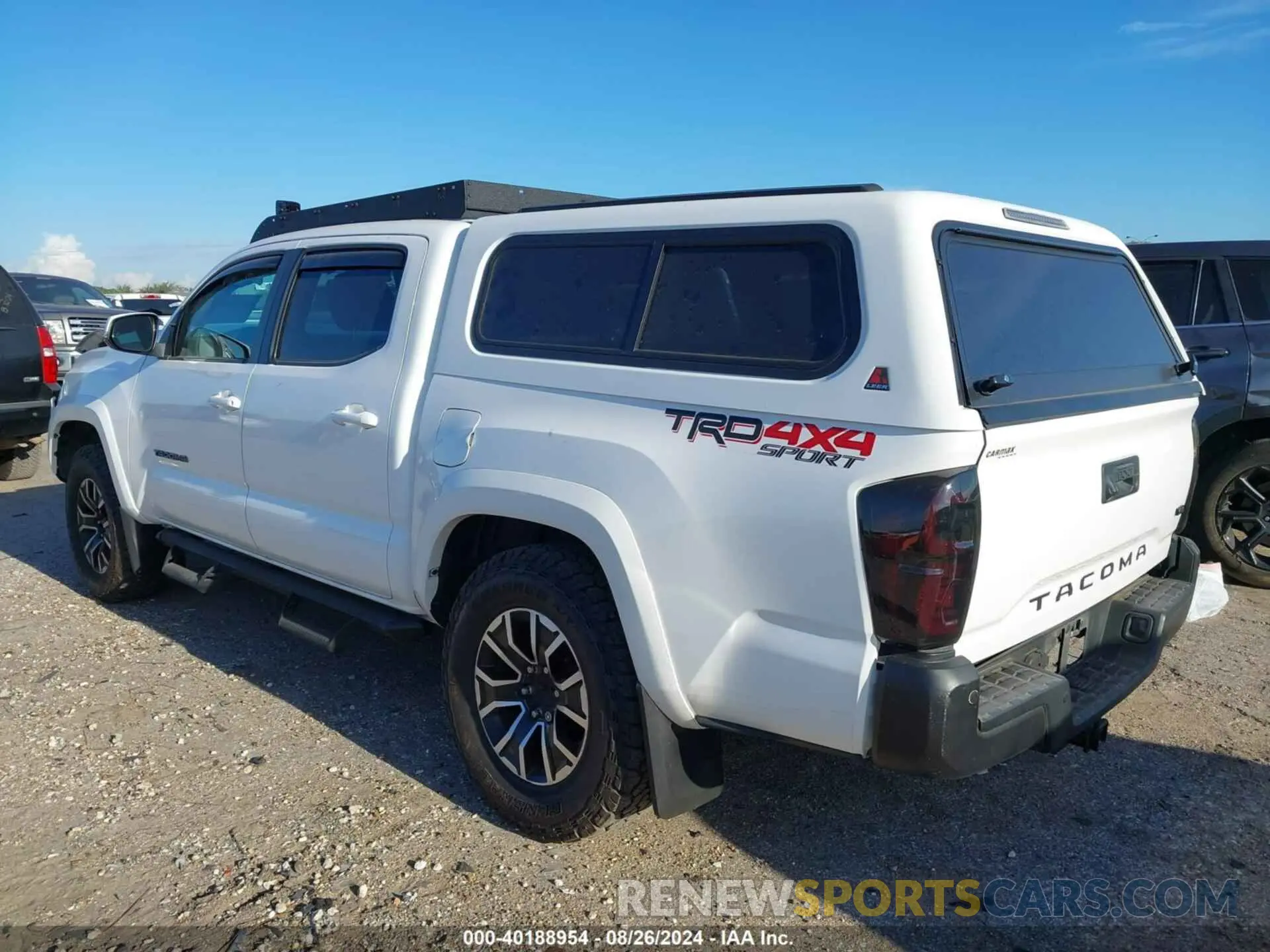 3 Photograph of a damaged car 5TFCZ5ANXMX275771 TOYOTA TACOMA 2021